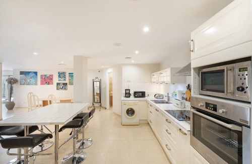 Benahavis Villa | Luxury Villa in Los Arqueros Golf with Private Pool and Sea Views