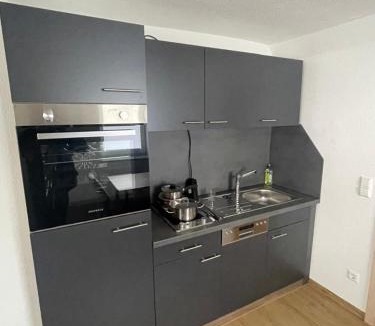 Oberkochen Apartment | Möblierte 50 m2 Einliegerwohnung zur Kurzzeitmiete in Oberkochen