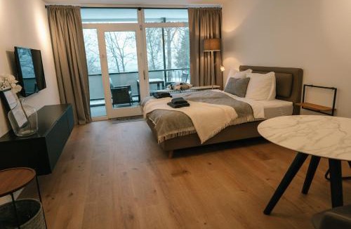 Sudrandweg Apartment | Möhneblick - Seeblick, Dachterrasse, Pool, Sauna, Waldnähe