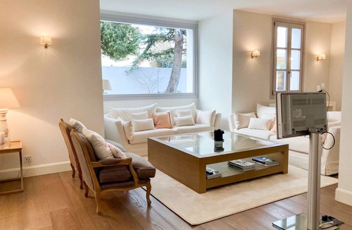 Ciudad Jardin Ski Chalet | M (EMM10) Luxury Villa in Ciudad Jardín