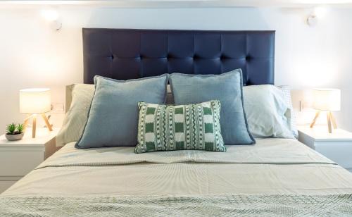 Pueblo Nuevo Apartment | M4 Loft CasaCafeMadrid para 6 personas cerca del Centro de Madrid