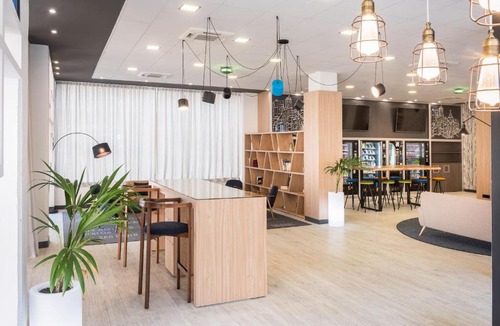 Rejas Apartment | Madrid Airport Suites, Affiliated by Meliá