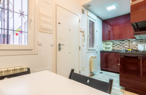 Bellas Vistas Apartment | Madrid Cozy & Minimal Seasonal