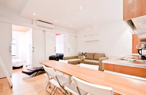 Malasana House | MALASAÑA FIBER WIFI - 2 BEDROOM 2 BATHROOM MADRIDCITYBREAK NET