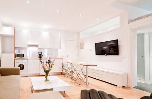 Malasana House | MALASAÑA FIBER WIFI - 2 BEDROOM 2 BATHROOM MADRIDCITYBREAK NET