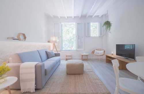 La Llotja-Born Apartment | Marsuites 3 - Palace and Cathedral View (Third floor)