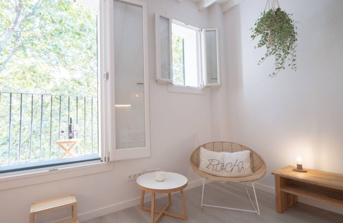 La Llotja-Born Apartment | Marsuites 3 - Palace and Cathedral View (Third floor)