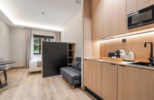 Carabanchel Apartment | Medichë Rooms General Ricardos