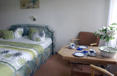 Kachlin House | Meise - Family Pension & Apartments Lindenhof