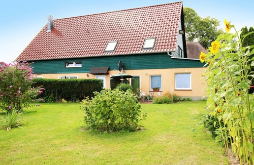 Kachlin House | Meise - Family Pension & Apartments Lindenhof
