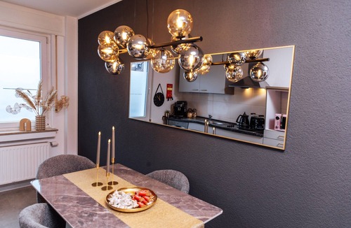 Huls-Sud Apartment | Melin Spa Suite Apartment – Wellness, Garden, Private Terrace & Wi-Fi