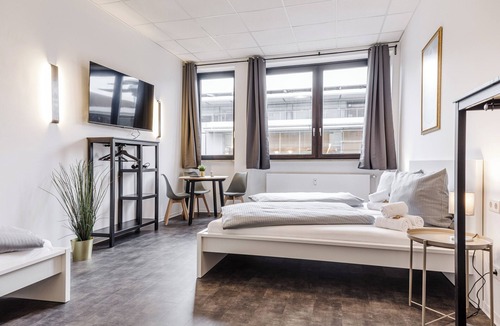 Altstadt - Sankt Lorenz Hostel | MidTown Nuernberg XXL- in the heart of Nuremberg's city center