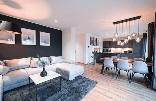 Leipheim Apartment | Mihalca® | Panorama Suite Bibertal