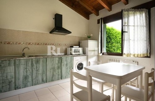 La Portilla House | Mirando al Cuera (Green) - apartment with pool in Piedra (Llanes)