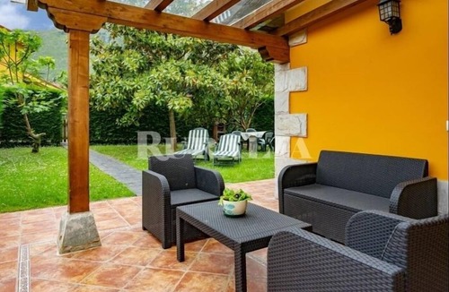 La Portilla House | Mirando al Cuera (Yellow) - apartment with pool in Piedra (Llanes)
