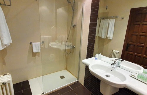 Santo Tome del Puerto Hotel | Mirasierra