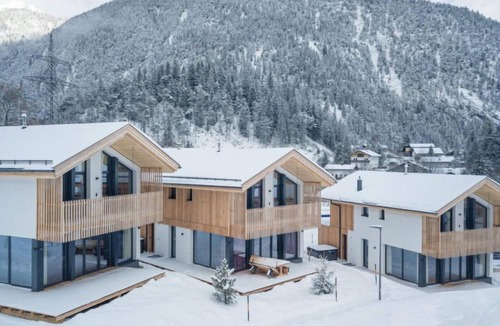 Biberwier House | mit 4 Schlafzimmern mit Sauna & Kamin by Interhome