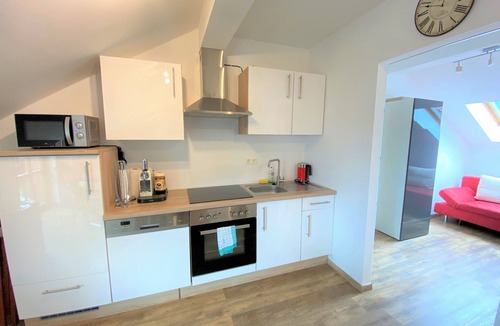 Hillstett Apartment | Modern 2-room vacation apartment "Denise" by the lake with top furnishings