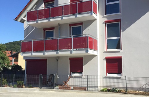 Donaustauf Apartment | Modern 3-room apartment with a view of Regensburg