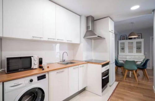 Delicias Apartment | Modern 90 m² Apartment Near Atocha – Walk to Madrid’s Top Attractions