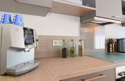 Roetz Apartment | Modern Apartment near Forest in Heinrichskirchen