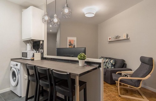 Arganzuela Apartment | Modern apartment -3 Bedrooms 1 Bathroom - Delicias