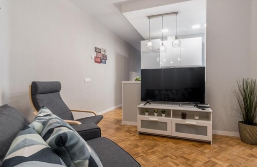 Arganzuela Apartment | Modern apartment -3 Bedrooms 1 Bathroom - Delicias