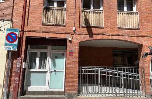 Almenara Apartment | Modern Apartment Madrid Near Bernabéu