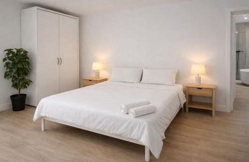 Timon Apartment | Modern Apartment near Madrid Airport Barajas