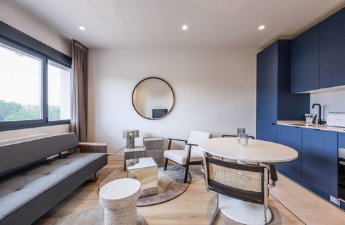 Puerta del Angel Apartment | Modern apartment near the Royal Palace 11