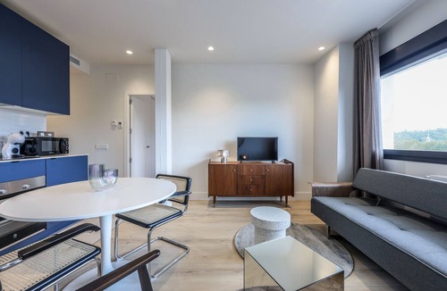 Puerta del Angel Apartment | Modern apartment near the Royal Palace 11