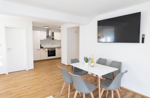 Kadelburg Apartment | Modern Apartment Phil 3 room apartment for up to 6 people