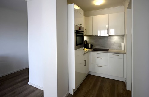 Boergerende-Rethwisch Apartment | Modern Apartment Villa Strandvogt WE 08 with Balcony and Parking near the Beach