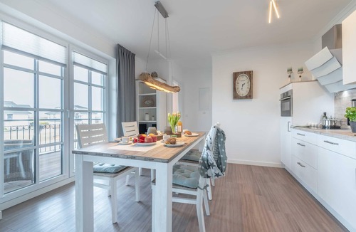 Boergerende-Rethwisch Apartment | Modern apartment with sea view and balcony in Haus Seegras, Börgerende