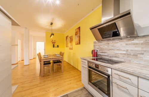 Coburg Apartment | Modern attic apartment for up to 6 people - Parking space - Washing machine