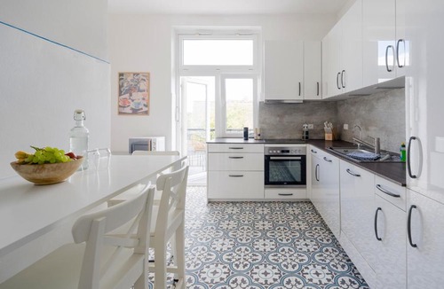 Pries - Friedrichsort Apartment | Modern Boho auf 145qm, 9 Gäste, Strandnah & Familienfreundlich