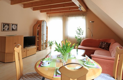 Muhlbach Apartment | Modern eingerichtete Fewo mit Innenhof zum Verweilen