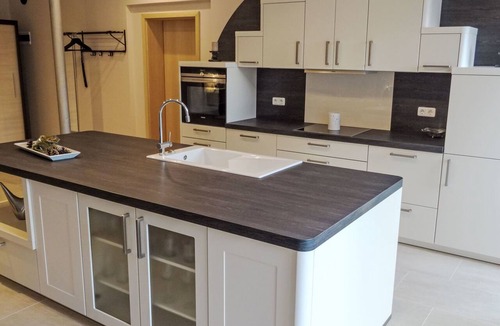 Elskop Apartment | Modern eingerichtete Suite mit Terrasse by Interhome