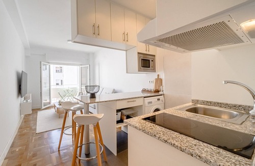 Ibiza Apartment | Modern Flat in front of Retiro Park by Sharing Co