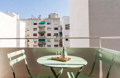 Ibiza Apartment | Modern Flat in front of Retiro Park by Sharing Co