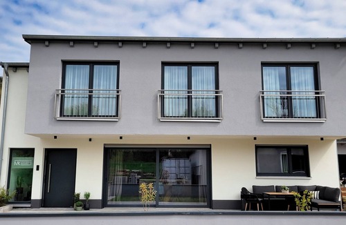 Bad Abbach Apartment | Modern furnished apartment 2 (23 sqm) directly on the Danube cycle path