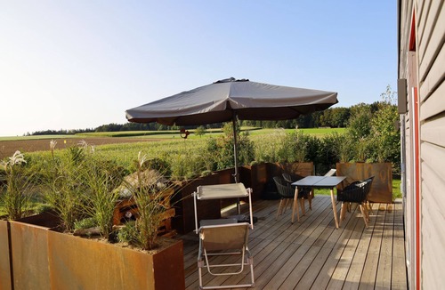 Lauterhofen Apartment | Modern furnished vacation home on the first floor (50sqm) with terrace and garden area