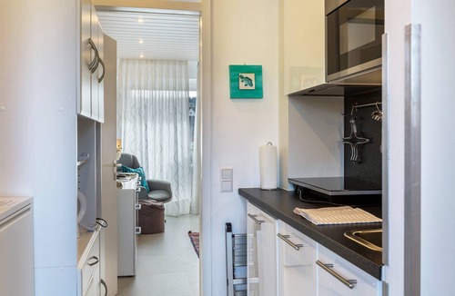 Schoenwald Apartment | Modern Holiday Apartment “Urs” with Mountain View, Balcony, Sauna & Pool