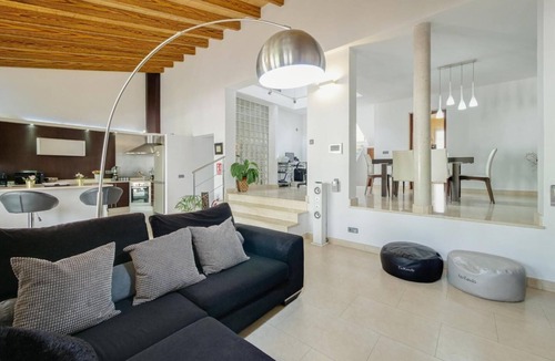 Santa Maria del Cami House | Modern House with private pool