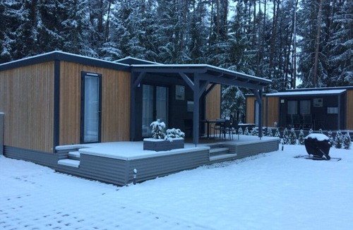 Wackersdorf House | Modern mobile home with barrel sauna and whirlpool (WA104)