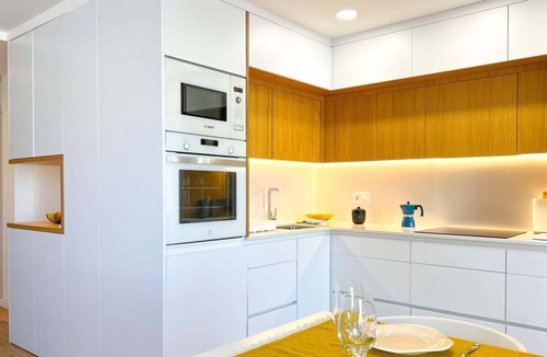 Vilanova I la Geltru Apartment | Modern, Open-plan attic apartment, large terrace