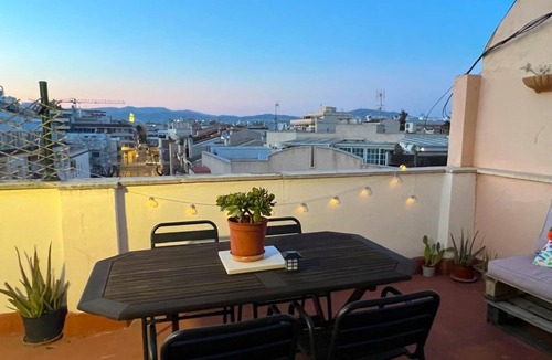 Vilanova I la Geltru Apartment | Modern, Open-plan attic apartment, large terrace