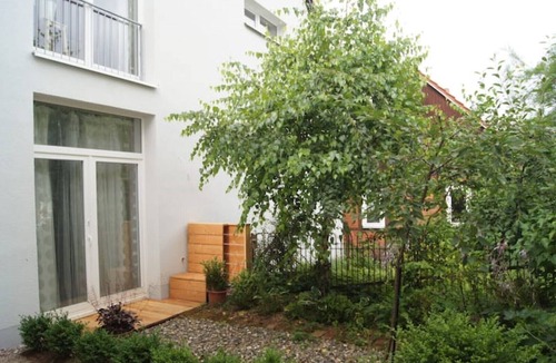 Cortendorf Apartment | Modern studio apartment close to the town, forest and Veste Coburg