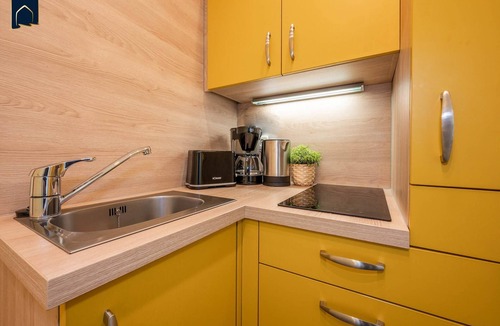 Zinnowitz Apartment | Modern studio in Zinnowitz with garden - perfect for two!