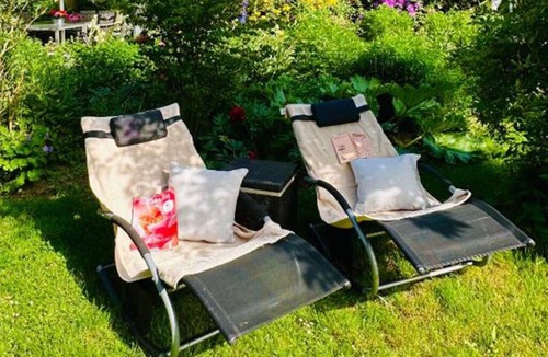 Sundern-Allendorf Apartment | Modern vacation rental near Lake Sorpe, Wi-Fi, parking—Haus am Krähenbach-Steinert